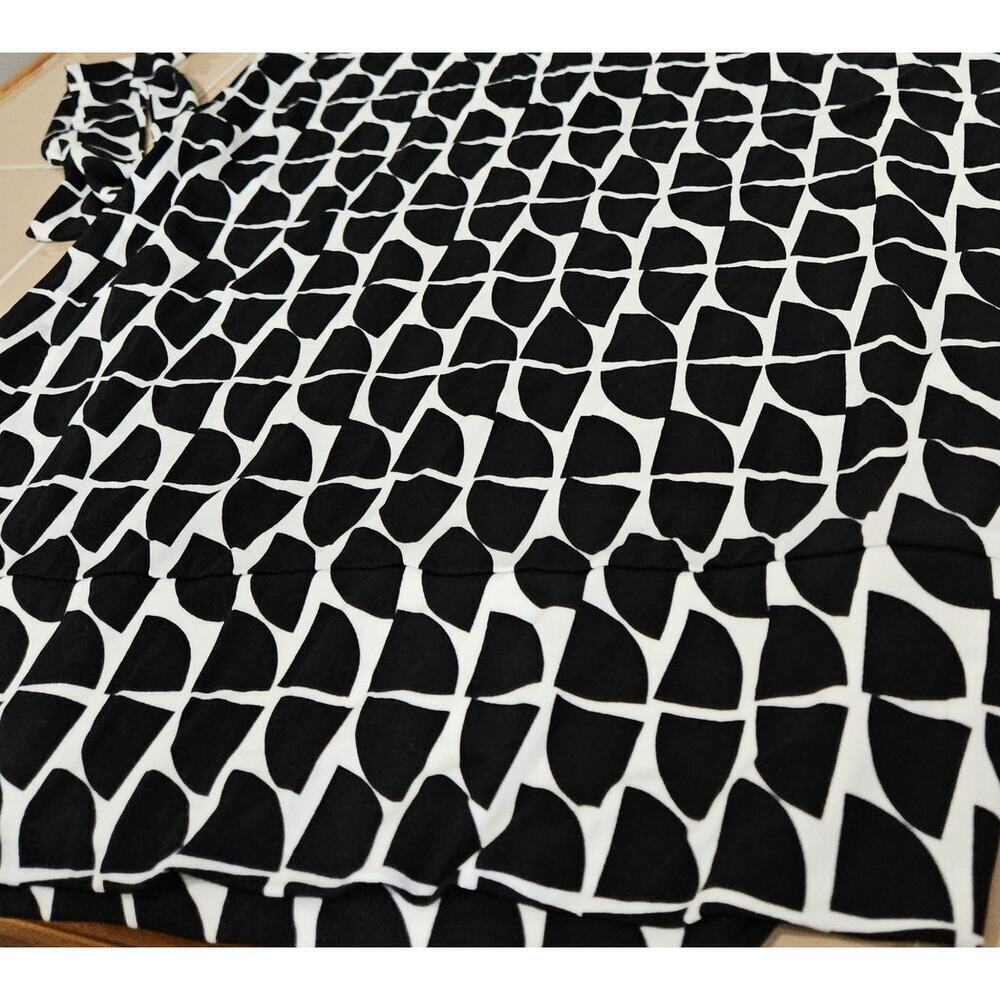 Donna Morgan Tie Waist Button Front Shirt Dress 3/4 Sleeve Sz 6 Small Geometric - Picture 5 of 7
